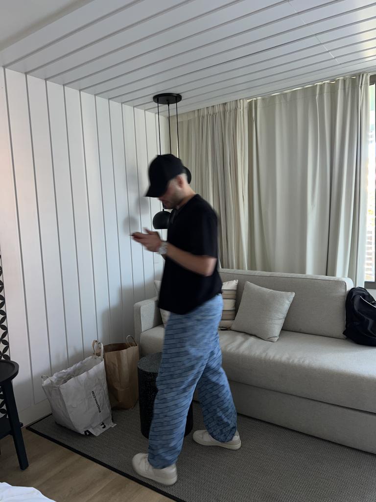 Chico busca chica en Barcelona: 