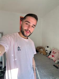 697193756: Chico busca chica en Málaga