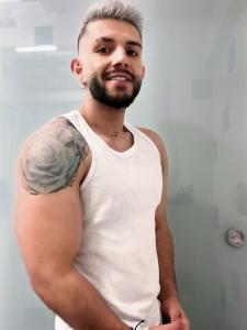 641035300: Chico busca chica en Pontevedra