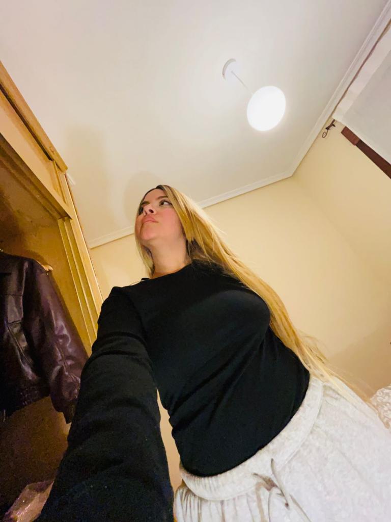 Chica busca chico en Granada: 