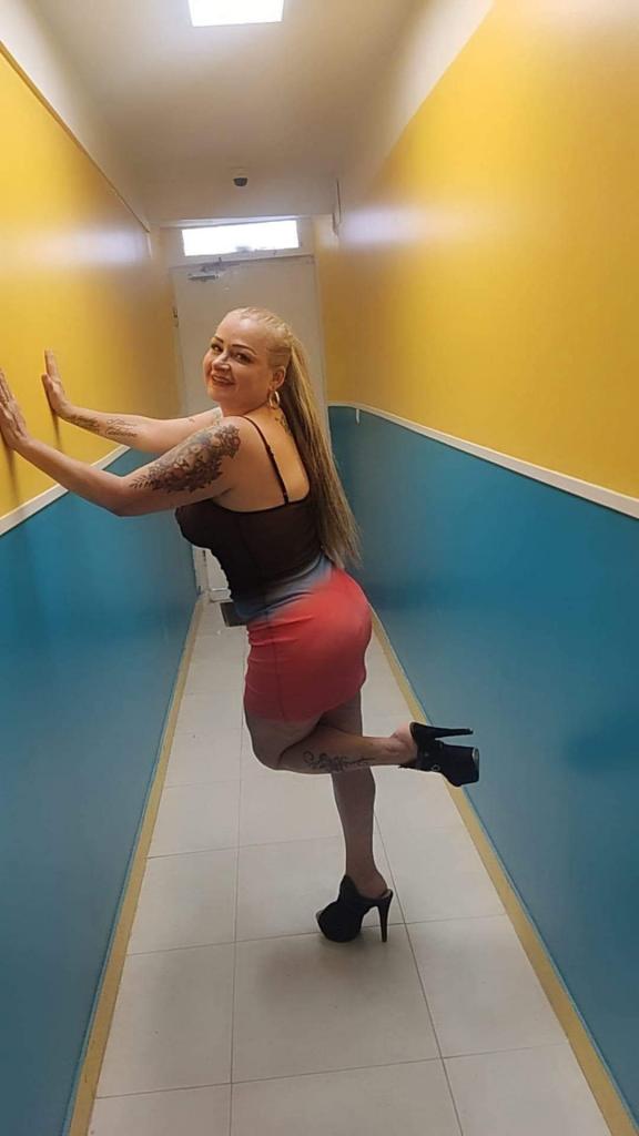 Chica busca chico en Murcia: 