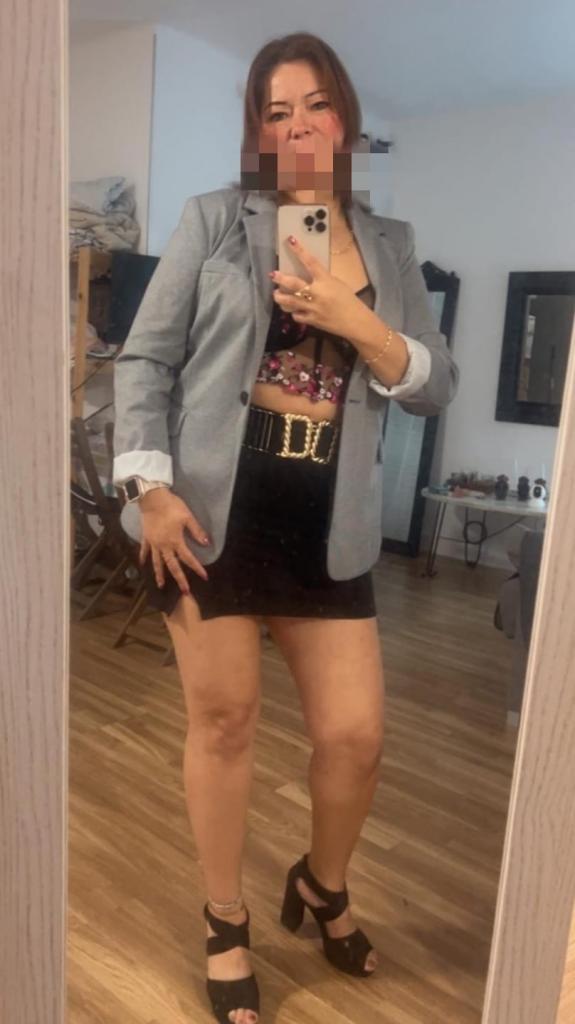 Chica busca chico en Cádiz: 