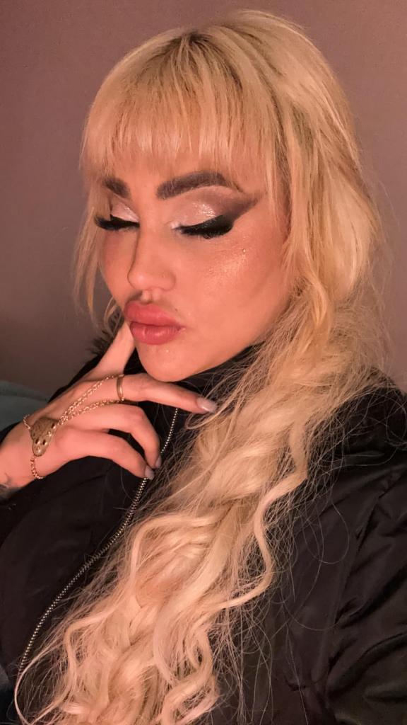 617083879: Transexual en Sevilla