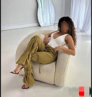 672965242: Chica busca chico en Sevilla