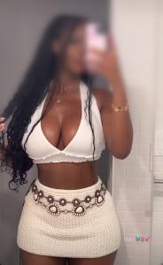 633294341: Chica busca chico en La Coruña