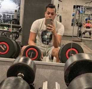 Chico busca chica en Sevilla: 