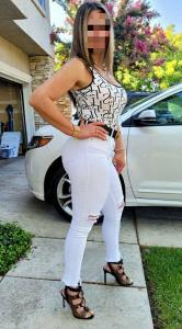 632545371: Chica busca chico en Madrid